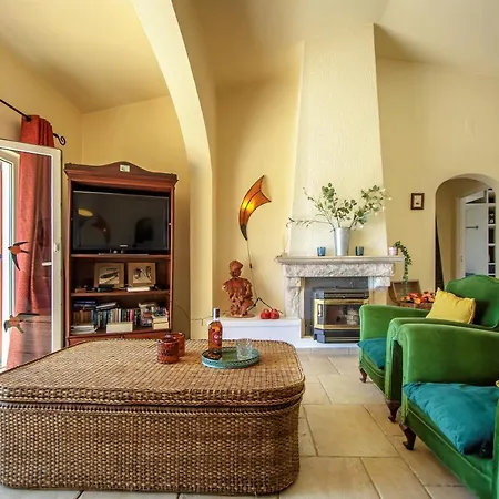 Yvonne,private Pool,private Parking 1,7 Km From The Beatch Albufeira