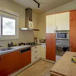 Yvonne,private Pool,private Parking 1,7 Km From The