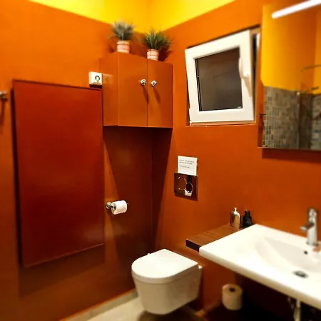 Yvonne,private Pool,private Parking 1,7 Km From The Beatch *