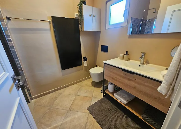 Yvonne,private Pool,private Parking 1,7 Km From The Beatch 빌라 알부페이라