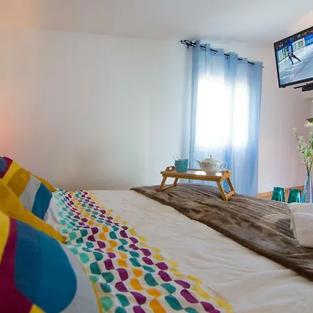 Yvonne,private Pool,private Parking 1,7 Km From The Beatch Villa